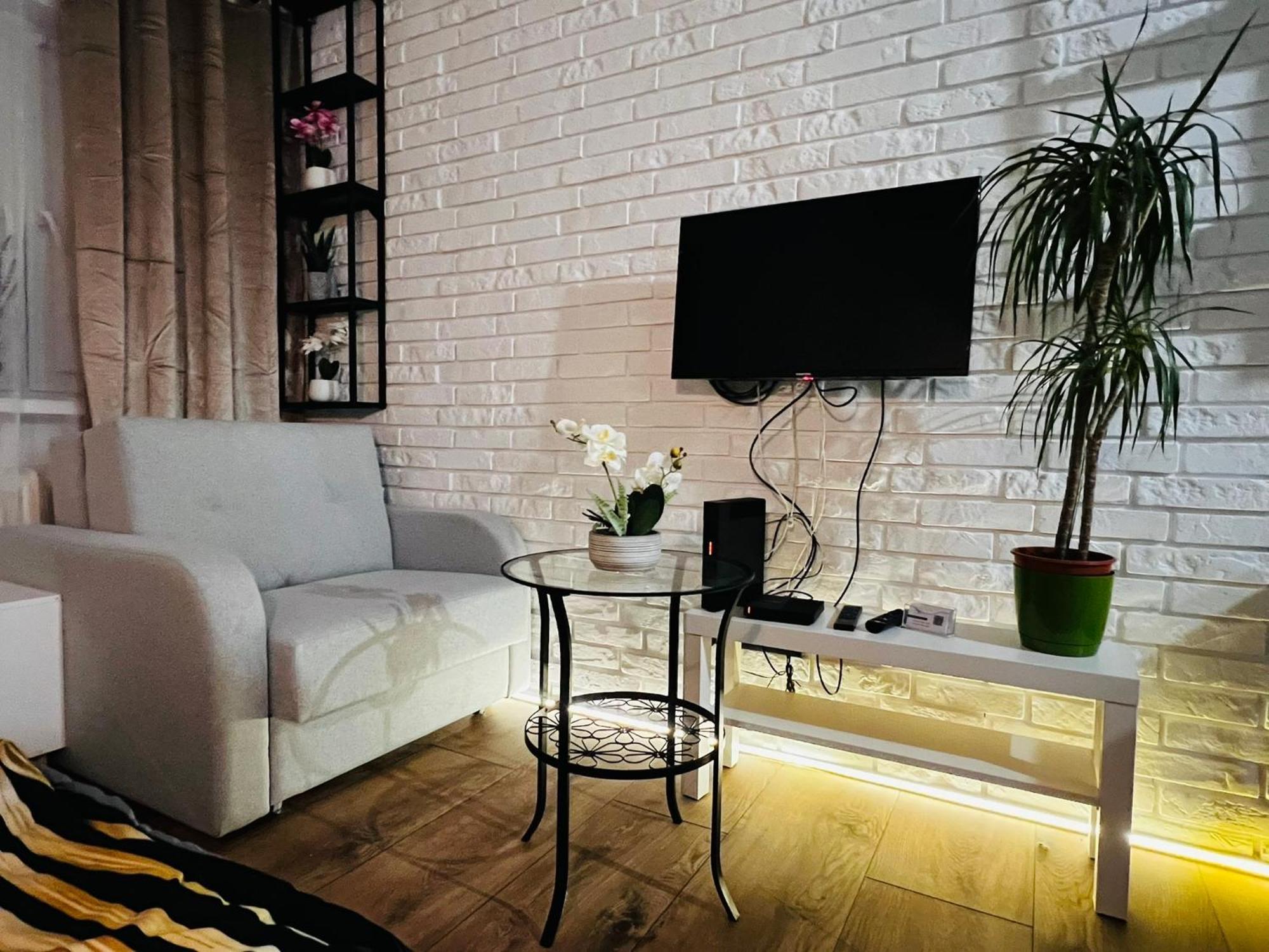 Apartament Kameralna Kawalerka W Stylu Loftu Blisko Centrum Warszawa